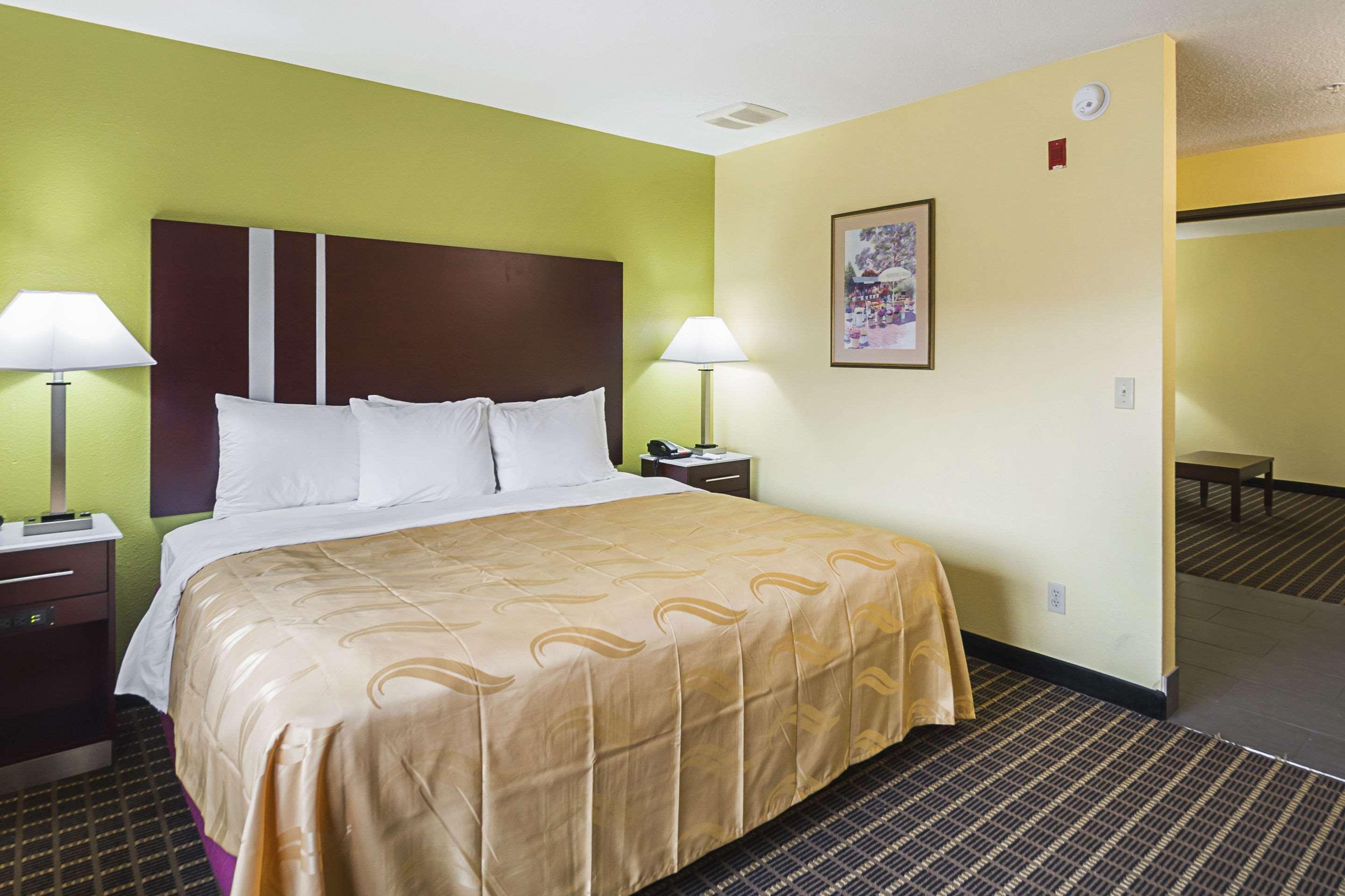 Quality Inn & Suites Harrington - Milford Екстериор снимка