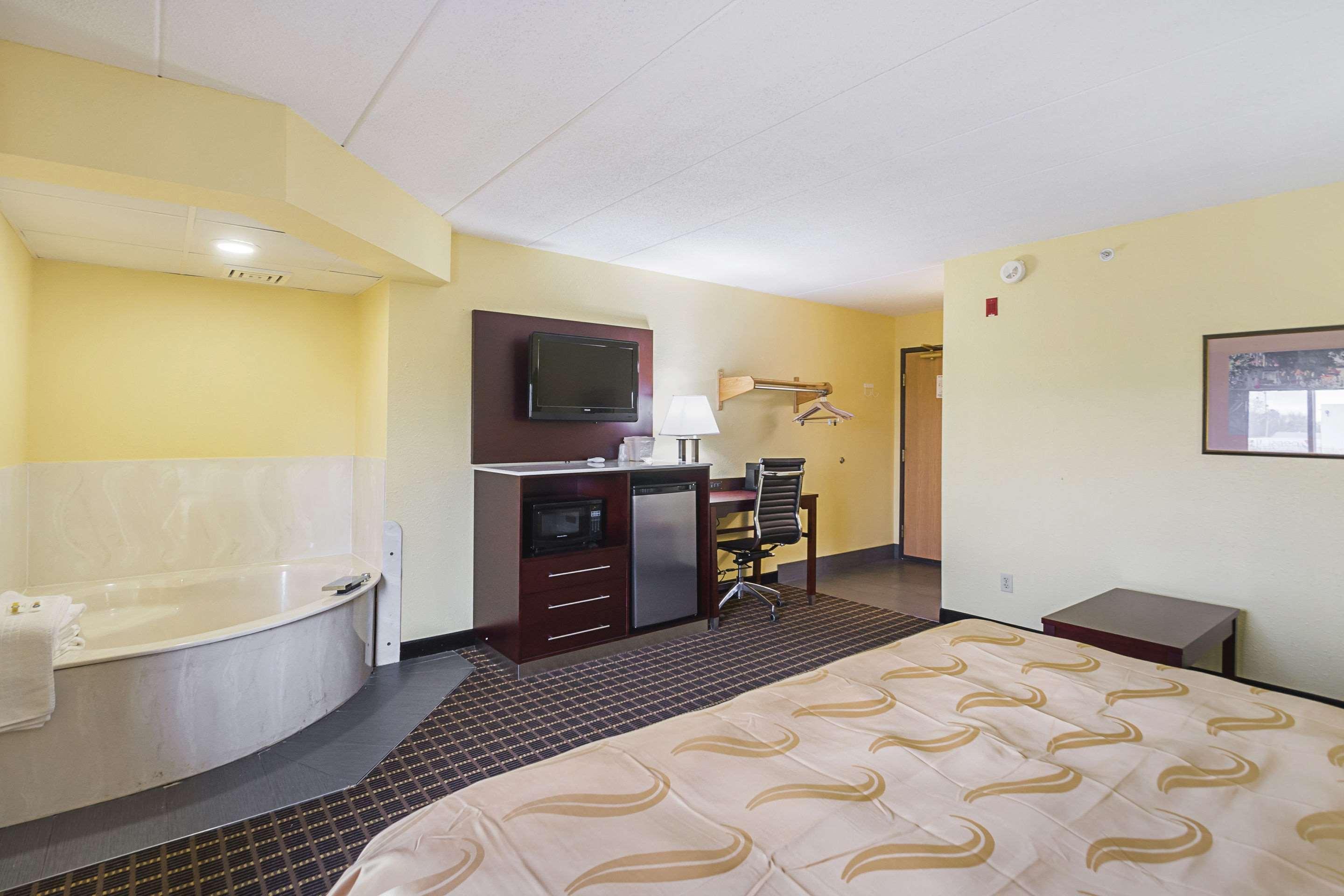 Quality Inn & Suites Harrington - Milford Екстериор снимка