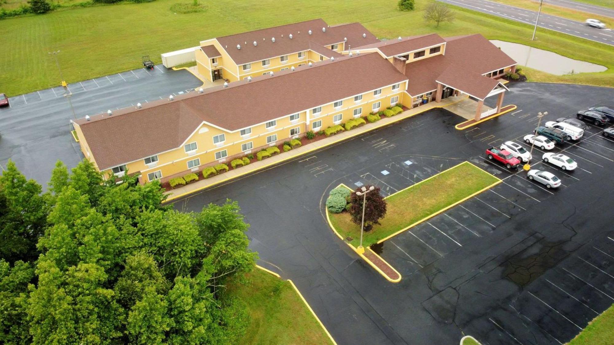 Quality Inn & Suites Harrington - Milford Екстериор снимка