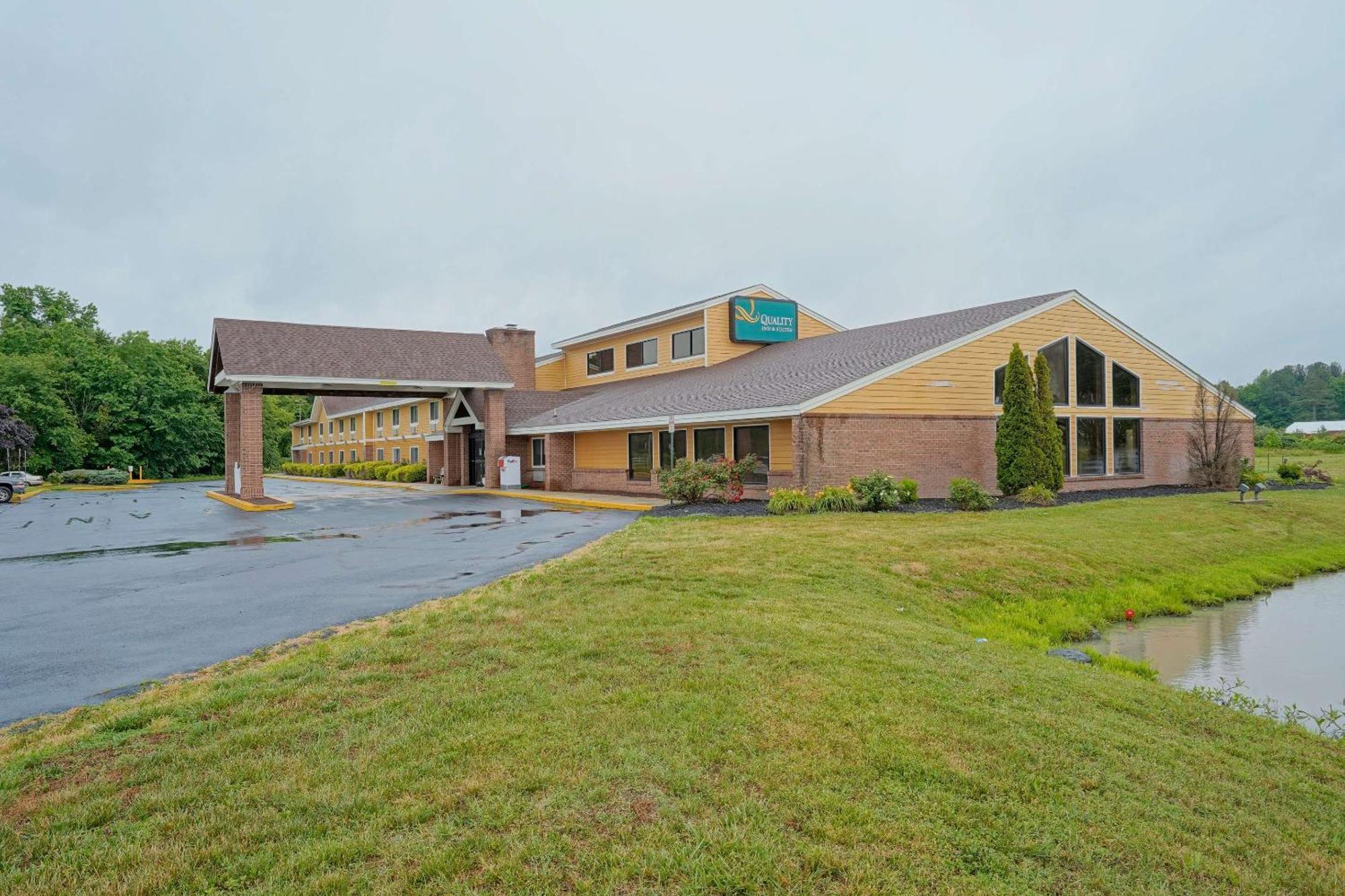 Quality Inn & Suites Harrington - Milford Екстериор снимка
