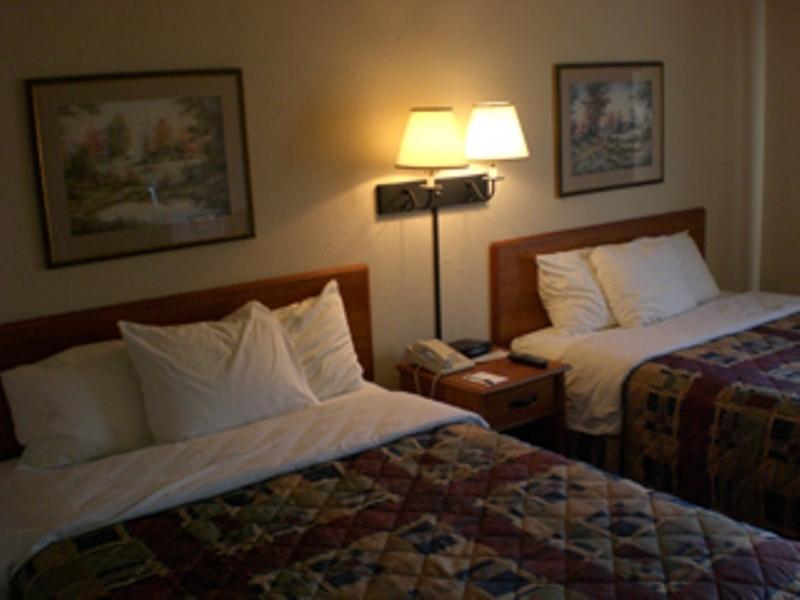 Quality Inn & Suites Harrington - Milford Стая снимка